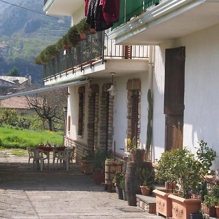בית הארחה אג'רולה 	Agriturismo Sentiero Dei Sapori מראה חיצוני תמונה